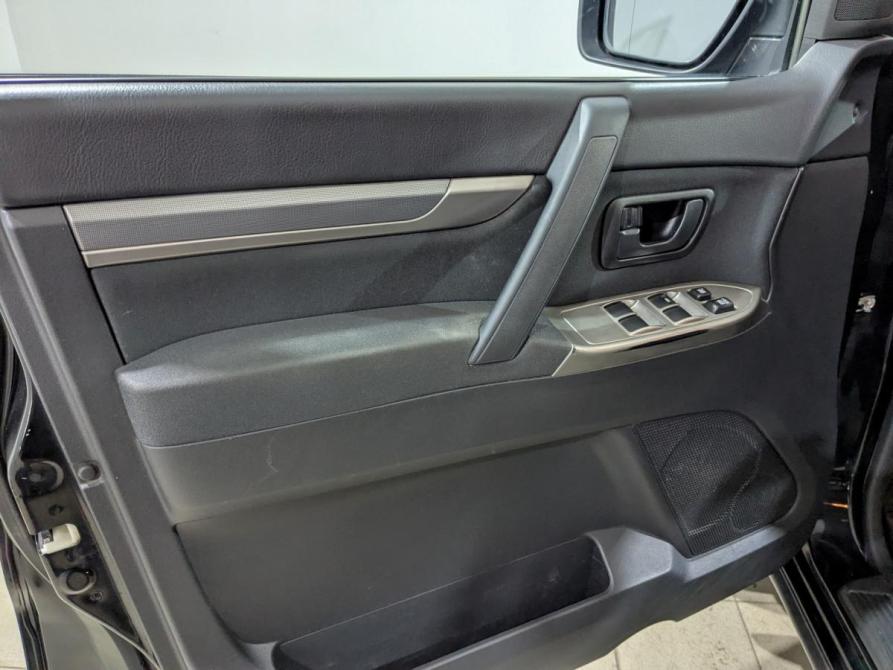 Mitsubishi Pajero IV Рестайлинг 1 Химки  - изображение 19