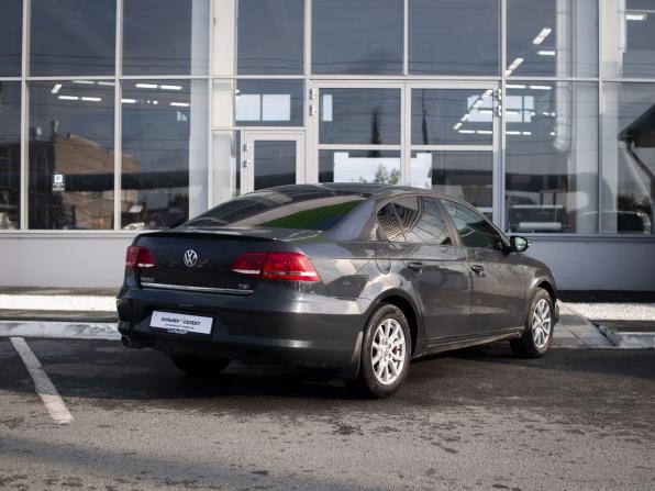 Volkswagen Passat B7 с пробегом 2011 года, цена 900 000 рублей, 230775 км, седан, Автокод Объявления