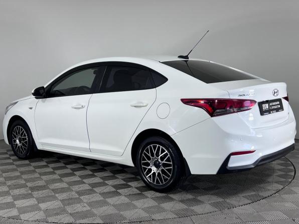 Hyundai Solaris II с пробегом 2017 года, цена 1 220 000 рублей, 173806 км, седан, Автокод Объявления