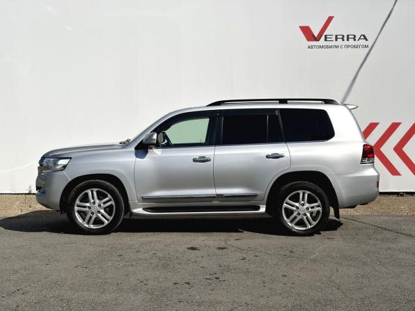 Toyota Land Cruiser 200 Series Рестайлинг 2 с пробегом 2020 года, цена 8 120 000 рублей, 155041 км, внедорожник, Автокод Объявления