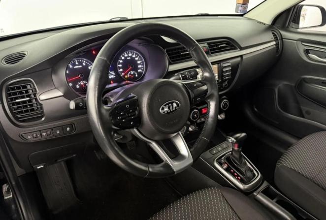 Kia Rio IV с пробегом 2017 года, цена 1 295 000 рублей, 216491 км, седан, Автокод Объявления