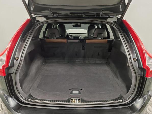 Volvo XC60 I Рестайлинг с пробегом 2017 года, цена 1 999 000 рублей, 260477 км, внедорожник, Автокод Объявления
