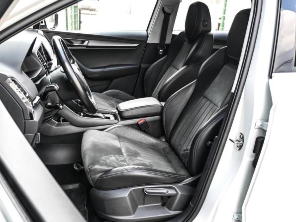 Skoda Karoq I с пробегом 2020 года, цена 2 329 000 рублей, 72412 км, внедорожник, Автокод Объявления