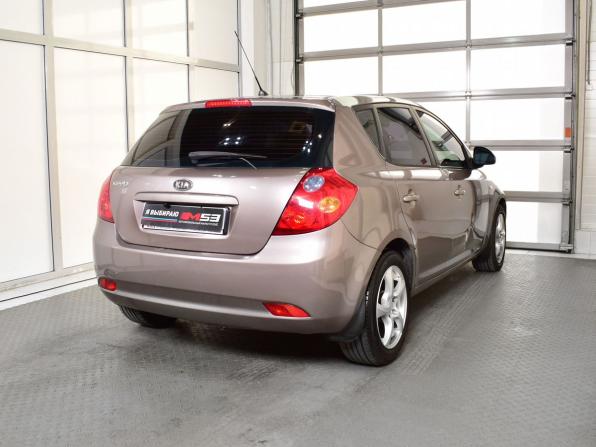 Kia Ceed I с пробегом 2009 года, цена 629 995 рублей, 280352 км, хэтчбек, Автокод Объявления