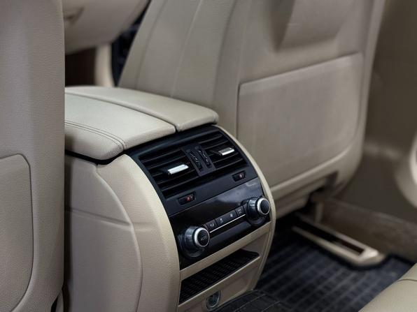 BMW 5 серии VI (F10/F11/F07) Рестайлинг с пробегом 2016 года, цена 2 499 000 рублей, 188490 км, универсал, Автокод Объявления