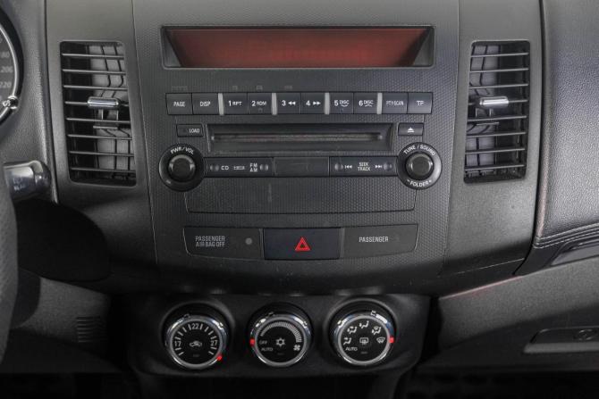 Mitsubishi Outlander II Рестайлинг с пробегом 2010 года, цена 1 149 000 рублей, 210000 км, внедорожник, Автокод Объявления