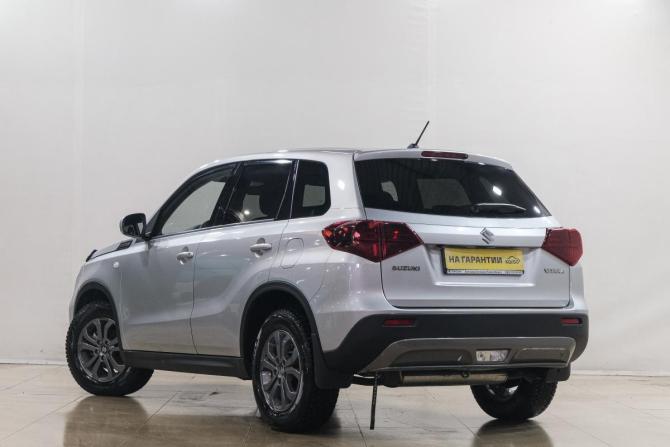 Suzuki Vitara II Рестайлинг с пробегом 2021 года, цена 1 929 000 рублей, 26000 км, внедорожник, Автокод Объявления