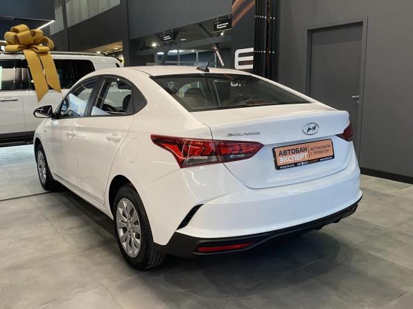 Hyundai Solaris II Рестайлинг с пробегом 2021 года, цена 1 485 000 рублей, 98598 км, седан, Автокод Объявления