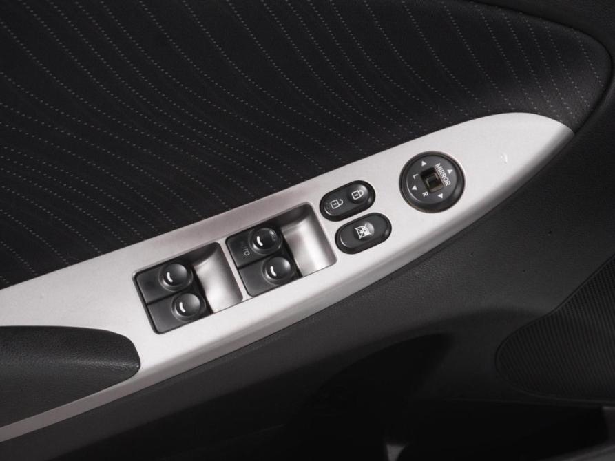 Hyundai Solaris I Рестайлинг Минеральные Воды  - изображение 16