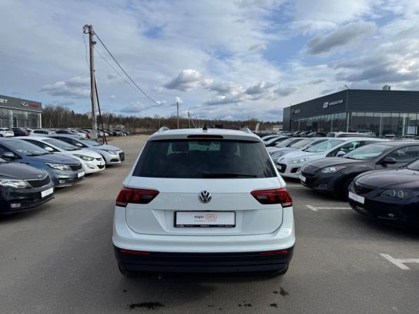 Volkswagen Tiguan II с пробегом 2019 года, цена 2 655 000 рублей, 118243 км, внедорожник, Автокод Объявления