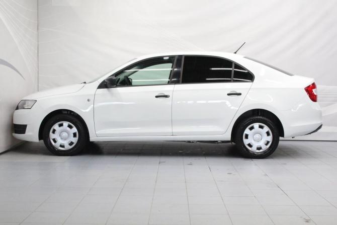 Skoda Rapid I с пробегом 2014 года, цена 689 000 рублей, 118360 км, лифтбек, Автокод Объявления