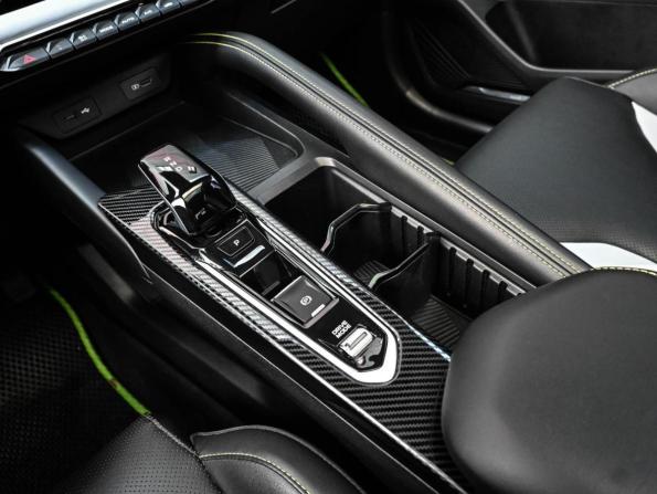 Geely Coolray I Рестайлинг с пробегом 2023 года, цена 1 999 000 рублей, 29576 км, внедорожник, Автокод Объявления