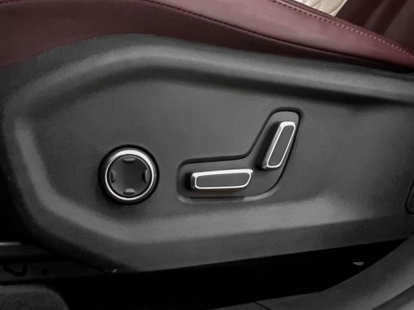 Geely Monjaro I с пробегом 2024 года, цена 3 470 000 рублей, 27340 км, внедорожник, Автокод Объявления