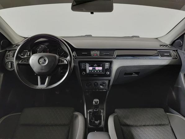 Skoda Rapid I с пробегом 2015 года, цена 1 050 000 рублей, 137308 км, лифтбек, Автокод Объявления