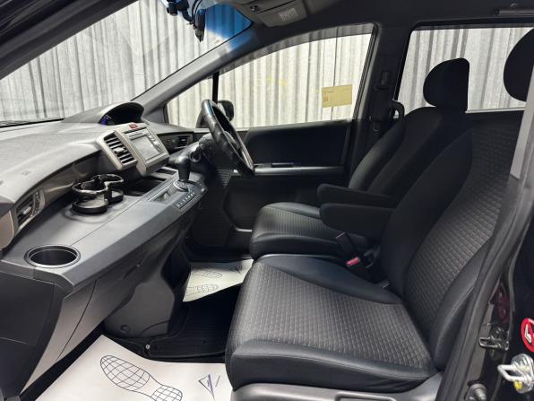Honda Freed I Рестайлинг с пробегом 2013 года, цена 1 200 000 рублей, 130187 км, компактвэн, Автокод Объявления