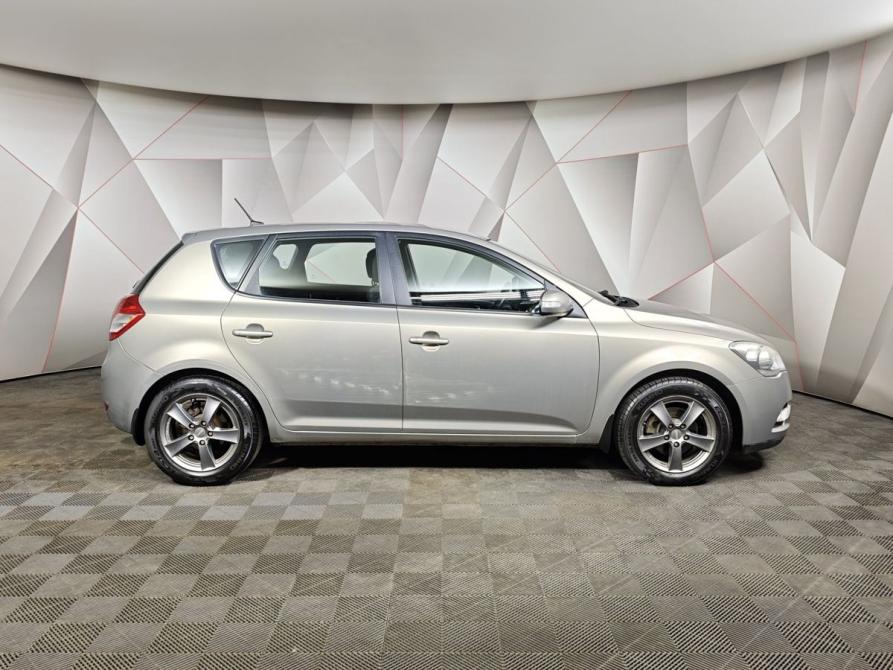 Kia Ceed I Рестайлинг Москва  - изображение 6