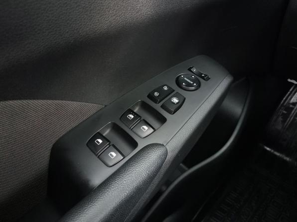 Hyundai Solaris II с пробегом 2018 года, цена 1 263 000 рублей, 104000 км, седан, Автокод Объявления