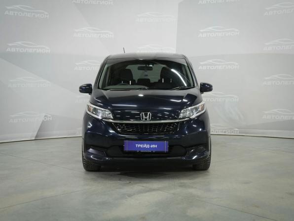 Honda Freed II Рестайлинг с пробегом 2019 года, цена 1 730 000 рублей, 62105 км, компактвэн, Автокод Объявления