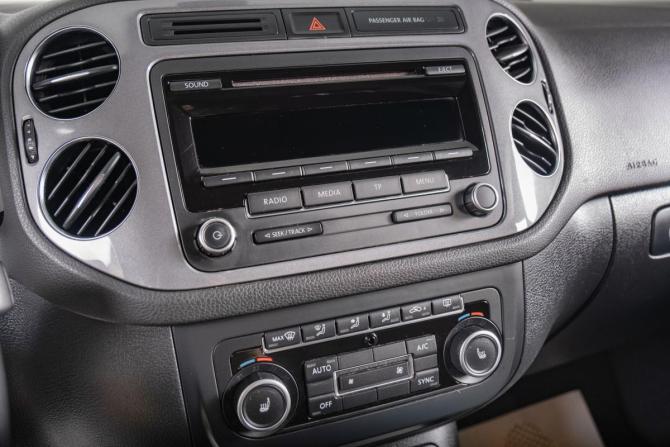 Volkswagen Tiguan I Рестайлинг с пробегом 2013 года, цена 1 629 000 рублей, 179610 км, внедорожник, Автокод Объявления