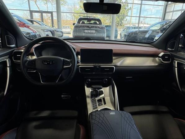 Geely Coolray I Рестайлинг с пробегом 2023 года, цена 2 149 900 рублей, 59900 км, внедорожник, Автокод Объявления