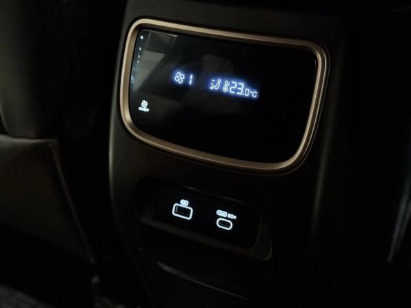 Exeed VX I Рестайлинг с пробегом 2023 года, цена 3 650 000 рублей, 48000 км, внедорожник, Автокод Объявления