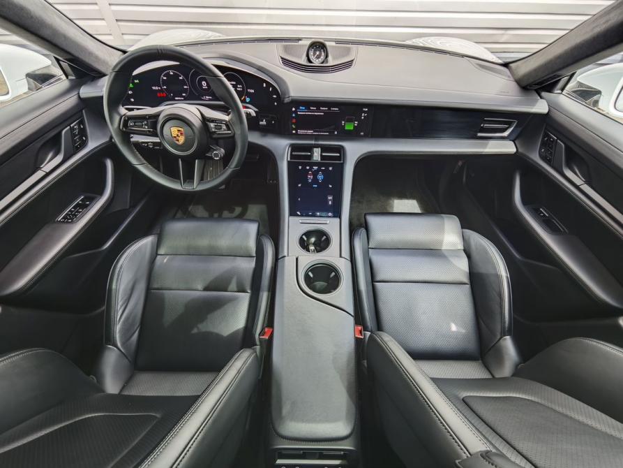 Porsche Taycan I Москва  - изображение 13