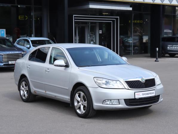 Skoda Octavia II (A5) Рестайлинг с пробегом 2011 года, цена 590 000 рублей, 377698 км, лифтбек, Автокод Объявления