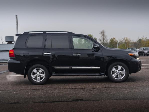 Toyota Land Cruiser 200 Series Рестайлинг 1 с пробегом 2014 года, цена 3 550 000 рублей, 294000 км, внедорожник, Автокод Объявления