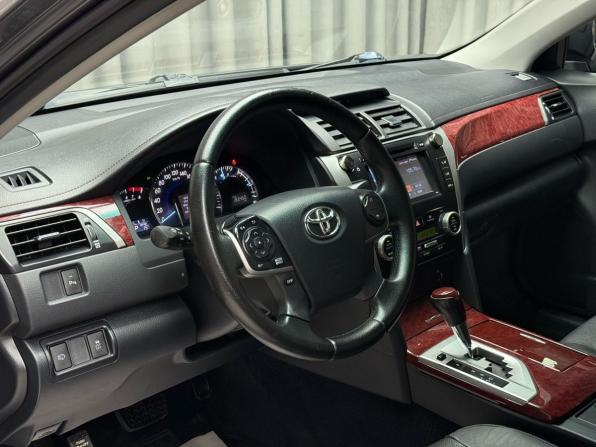 Toyota Camry VII (XV50) с пробегом 2014 года, цена 1 599 000 рублей, 183448 км, седан, Автокод Объявления