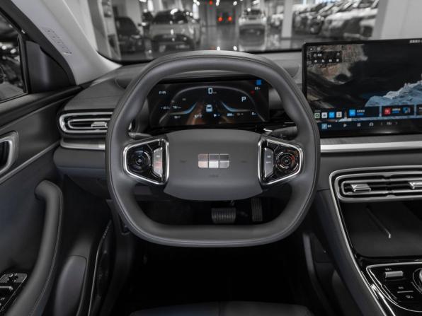 Geely Galaxy Starshine 6 с пробегом 2025 года, цена 2 650 000 рублей, 20 км, седан, Автокод Объявления