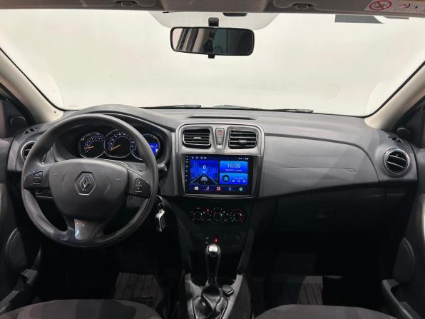 Renault Sandero II с пробегом 2017 года, цена 949 000 рублей, 122824 км, хэтчбек, Автокод Объявления
