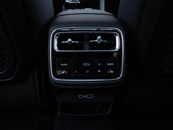 Geely Monjaro I Рестайлинг 2 с пробегом 2025 года, цена 4 103 777 рублей, 50 км, внедорожник, Автокод Объявления