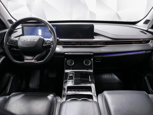 Exeed LX I Рестайлинг с пробегом 2022 года, цена 2 050 000 рублей, 28000 км, внедорожник, Автокод Объявления