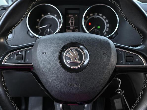 Skoda Yeti I Рестайлинг с пробегом 2017 года, цена 1 370 000 рублей, 167135 км, внедорожник, Автокод Объявления