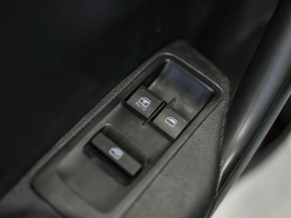 Volkswagen Polo V Рестайлинг с пробегом 2019 года, цена 620 000 рублей, 171000 км, седан, Автокод Объявления