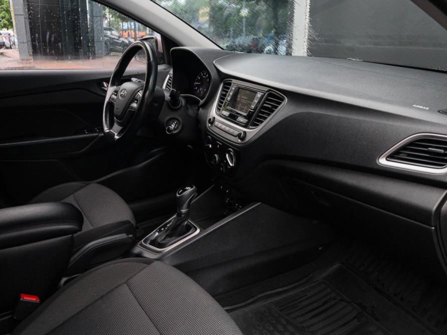 Hyundai Solaris II Москва  - изображение 8