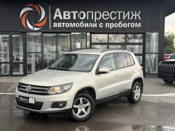 Volkswagen Tiguan I Рестайлинг с пробегом 2011 года, цена 915 000 рублей, 234323 км, внедорожник, Автокод Объявления
