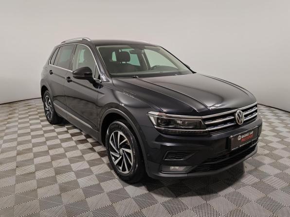 Volkswagen Tiguan II с пробегом 2018 года, цена 1 875 000 рублей, 219731 км, внедорожник, Автокод Объявления
