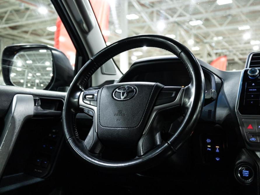 Toyota Land Cruiser Prado 150 Series Рестайлинг 2 Санкт-Петербург  - изображение 16