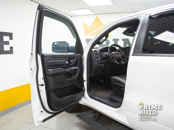 Ram 1500 V с пробегом 2022 года, цена 9 499 000 рублей, 32151 км, offers.body_type.unknown, Автокод Объявления