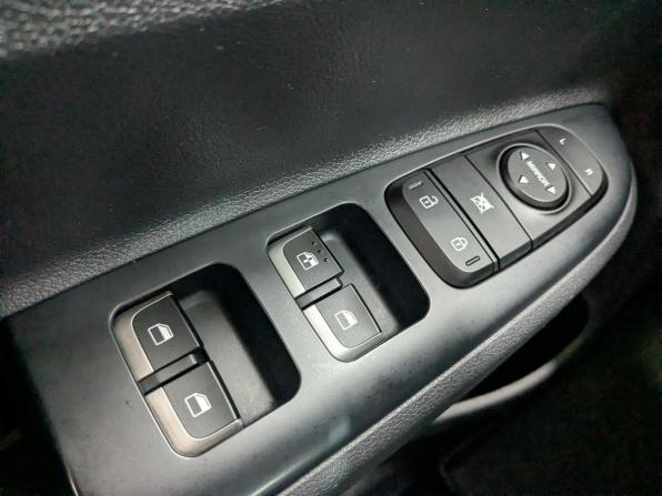 Kia Rio IV Рестайлинг с пробегом 2021 года, цена 1 515 000 рублей, 118948 км, седан, Автокод Объявления