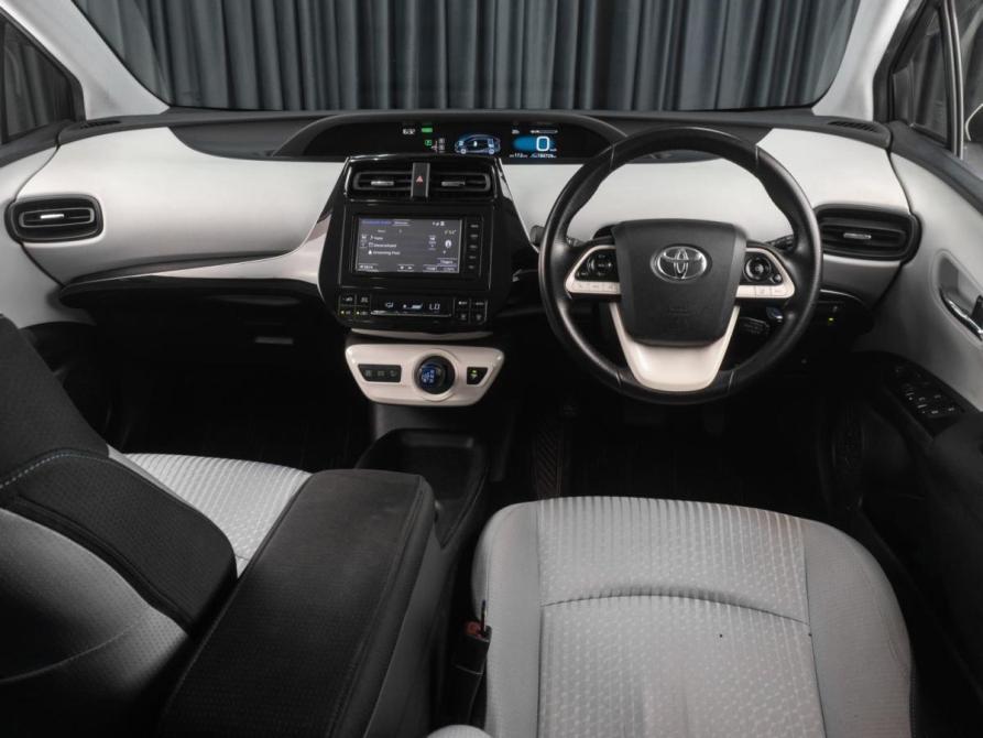 Toyota Prius IV (XW50) Тюмень  - изображение 9