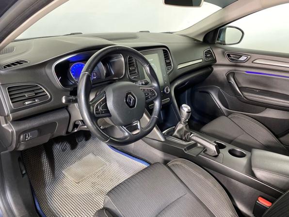 Renault Megane IV с пробегом 2019 года, цена 1 399 000 рублей, 123000 км, универсал, Автокод Объявления