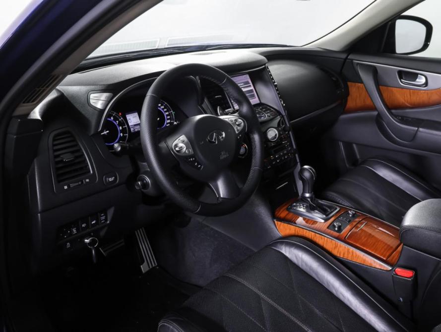 Infiniti QX70 Москва  - изображение 15