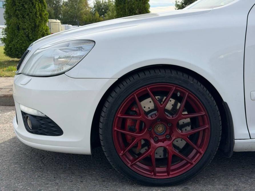 Skoda Octavia RS II Рестайлинг Москва  - изображение 3