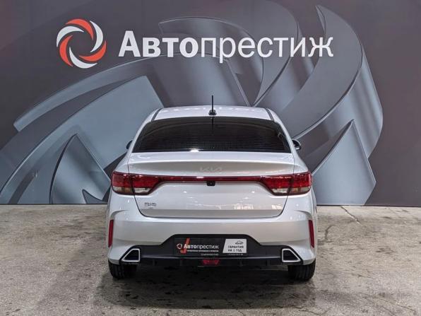 Kia Rio IV Рестайлинг с пробегом 2022 года, цена 1 765 000 рублей, 52000 км, седан, Автокод Объявления