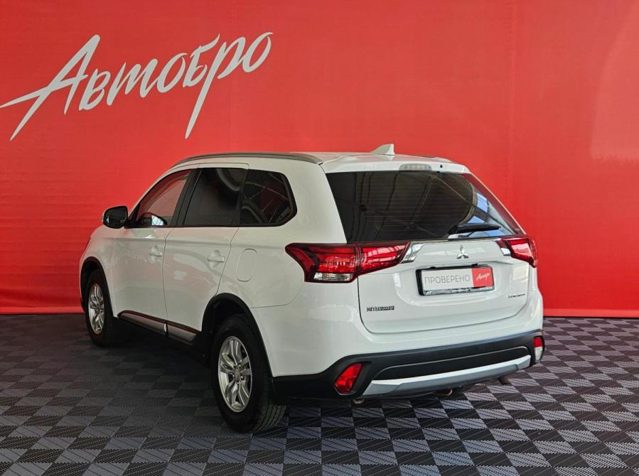 Mitsubishi Outlander III Рестайлинг 2 Вологда  - изображение 3