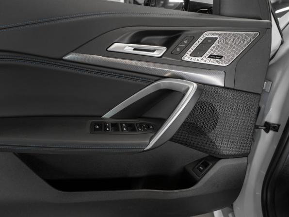 BMW X1 III (U11/U12) с пробегом 2024 года, цена 4 900 000 рублей, 32740 км, внедорожник, Автокод Объявления