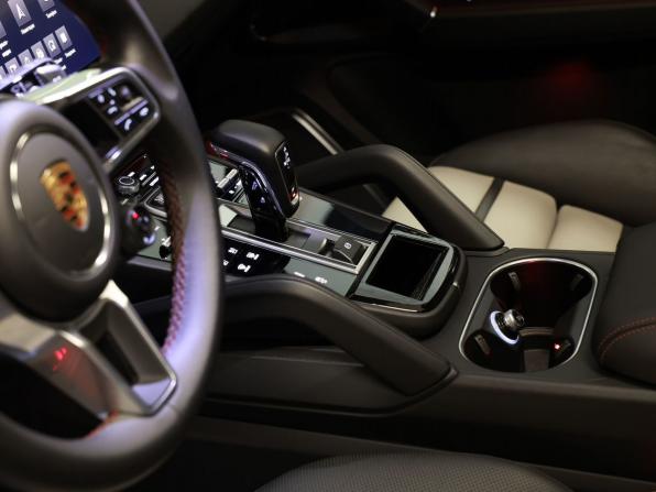 Porsche Cayenne III с пробегом 2022 года, цена 13 990 000 рублей, 21943 км, внедорожник, Автокод Объявления