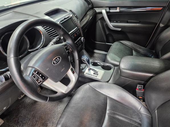 Kia Sorento II Рестайлинг с пробегом 2012 года, цена 1 075 000 рублей, 203883 км, внедорожник, Автокод Объявления